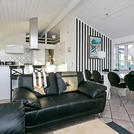 6 Person In Feriehus Løkken